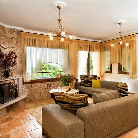 Villa Pefkohori بيفكوهوري