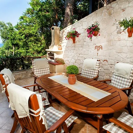 فيلة Villa Pefkohori