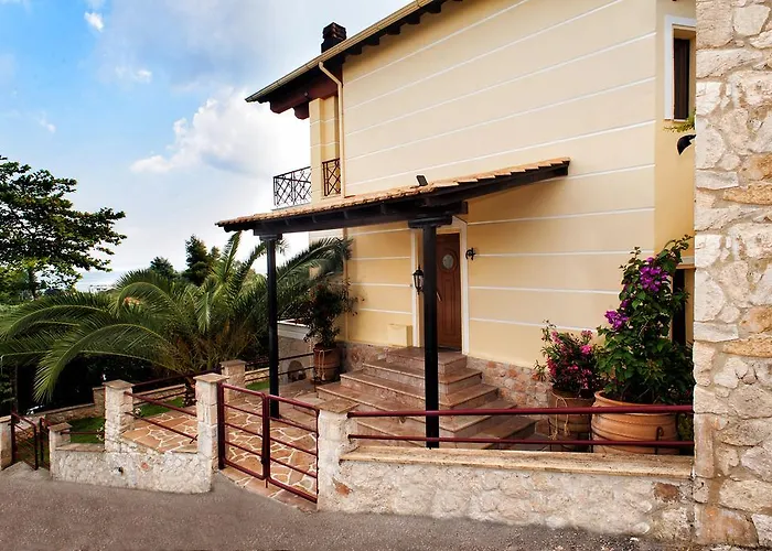 ヴィラ Villa Pefkohori ペフコホリ